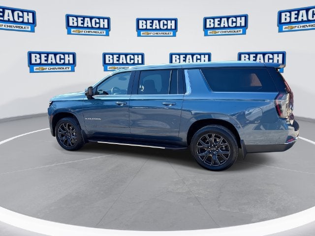 2025 Chevrolet Suburban LT