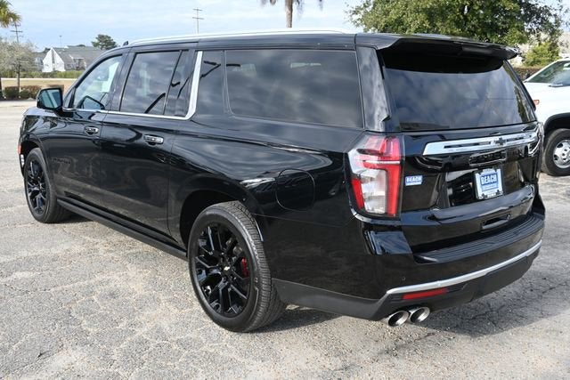 2023 Chevrolet Suburban High Country