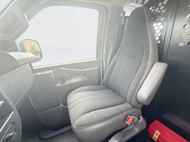 2025 GMC Savana Cargo Work Van