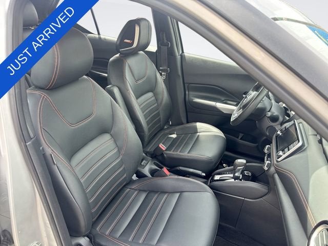 2019 Nissan Kicks SR