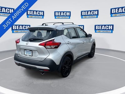 2019 Nissan Kicks SR