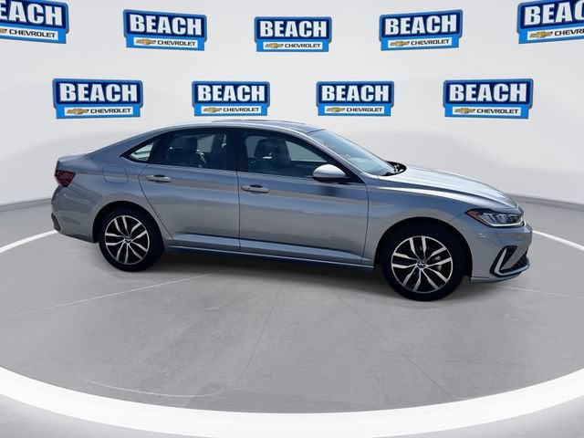 2025 Volkswagen Jetta SE