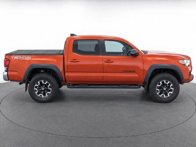 2016 Toyota Tacoma SR