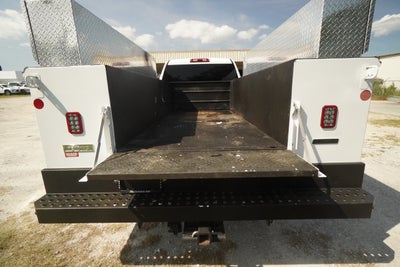 2022 GMC Sierra 3500 HD Chassis Cab SLE