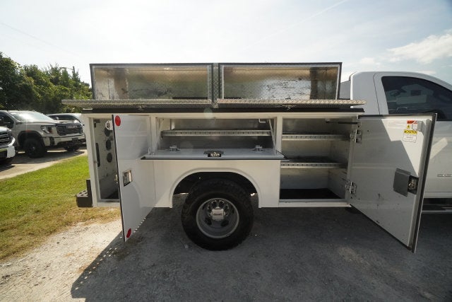 2022 GMC Sierra 3500 HD Chassis Cab SLE
