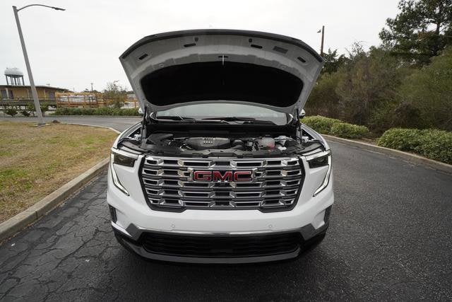 2025 GMC Acadia Denali