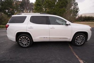 2023 GMC Acadia Denali