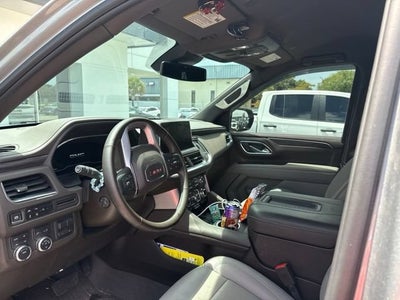 2024 GMC Yukon SLT