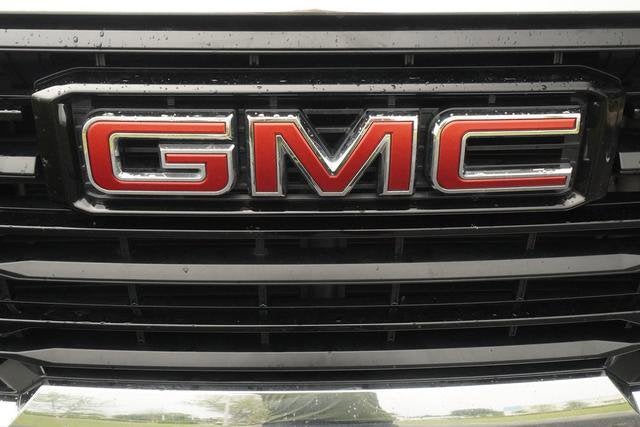 2024 GMC Sierra 2500 HD Pro