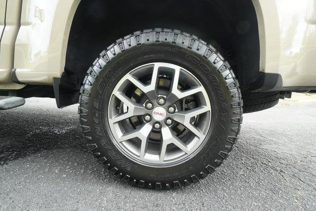 2022 GMC Canyon AT4 - Leather