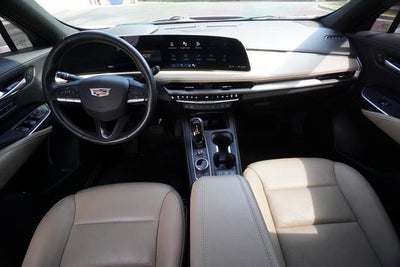 2024 Cadillac XT4 Premium Luxury