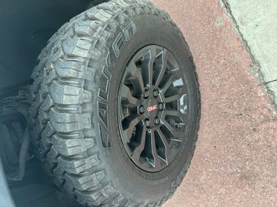 2023 GMC Sierra 1500 AT4X