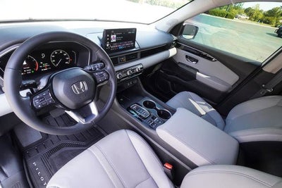 2025 Honda Pilot Touring