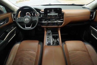 2022 Nissan Pathfinder Platinum