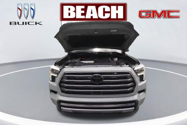 2024 Toyota Sequoia SR5