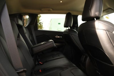 2022 Jeep Cherokee Latitude Lux