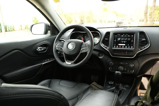 2022 Jeep Cherokee Latitude Lux