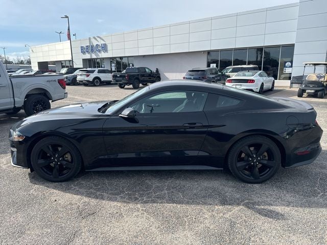 2021 Ford Mustang EcoBoost