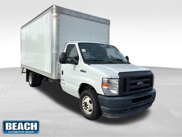 2021 Ford E-350SD Base Cutaway