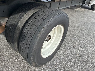 2021 Ford E-350SD Base Cutaway