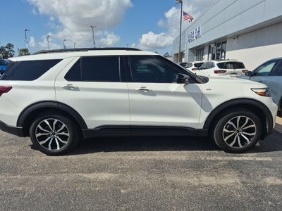 2023 Ford Explorer ST-Line