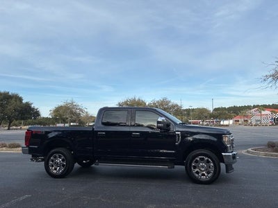 2022 Ford F-350SD Lariat