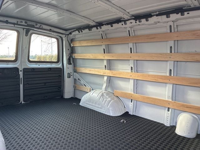2024 GMC Savana 2500 Work Van