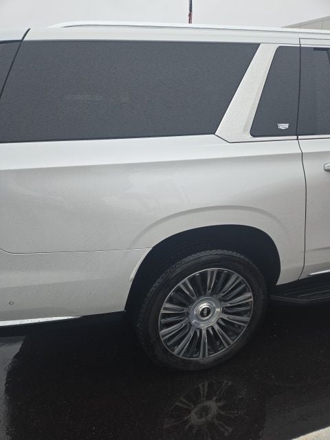 2022 Cadillac Escalade ESV Premium