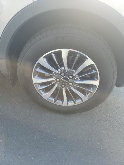 2023 Lincoln Nautilus Standard