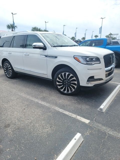 2023 Lincoln Navigator Black Label