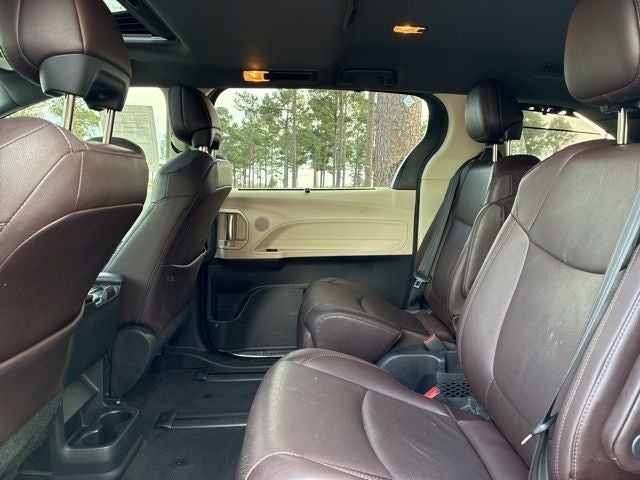 2021 Toyota Sienna Platinum 7 Passenger