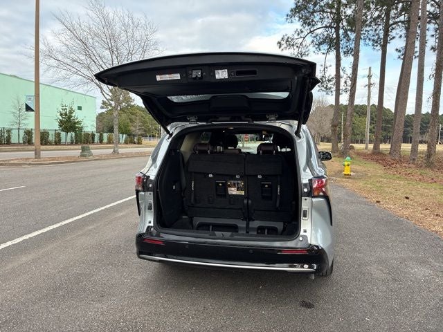 2021 Toyota Sienna Platinum 7 Passenger