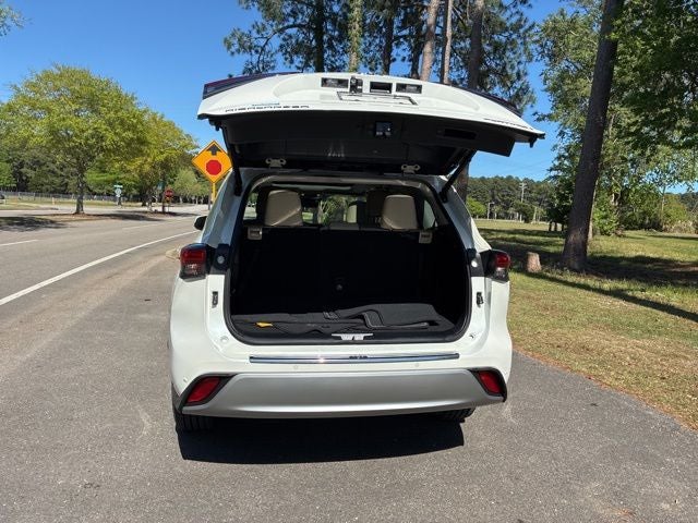 2021 Toyota Highlander Platinum