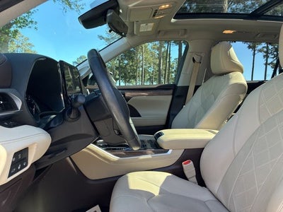 2021 Toyota Highlander Platinum