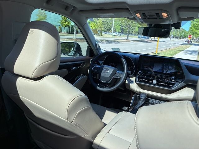 2021 Toyota Highlander Platinum