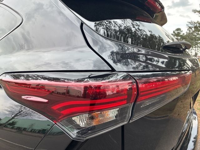 2024 Toyota Highlander Base