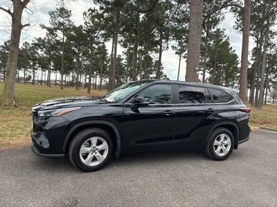 2024 Toyota Highlander Base