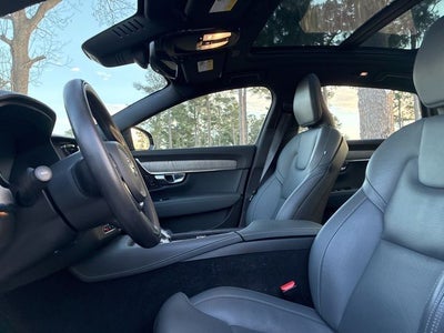 2022 Volvo S90 B6 Inscription