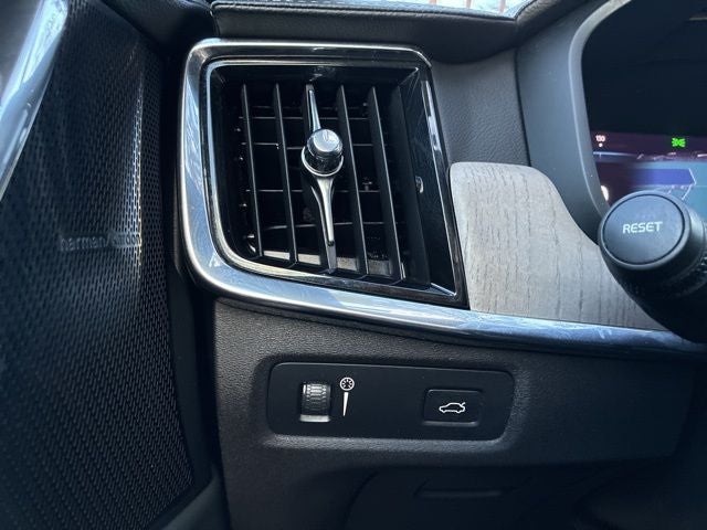 2022 Volvo S90 B6 Inscription