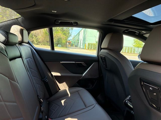 2024 BMW 5 Series 530i