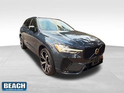 2023 Volvo XC60 B6 Ultimate Dark Theme