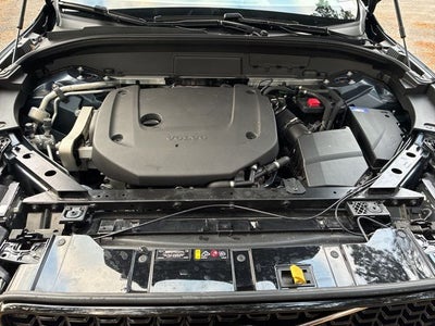 2023 Volvo XC60 B6 Ultimate Dark Theme