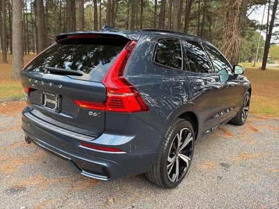 2023 Volvo XC60 B6 Ultimate Dark Theme