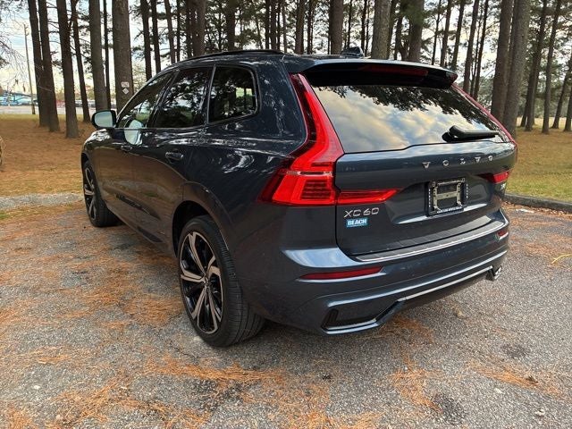 2023 Volvo XC60 B6 Ultimate Dark Theme