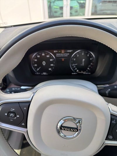 2021 Volvo XC60 T5 Momentum