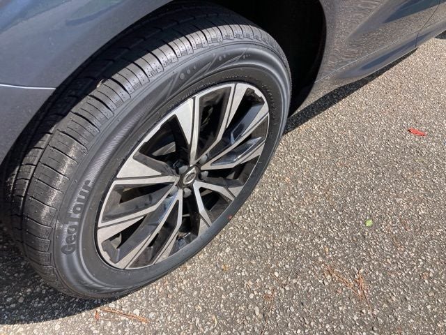 2023 Volvo XC60 B5 Core