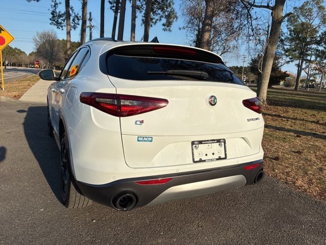 2022 Alfa Romeo Stelvio Ti
