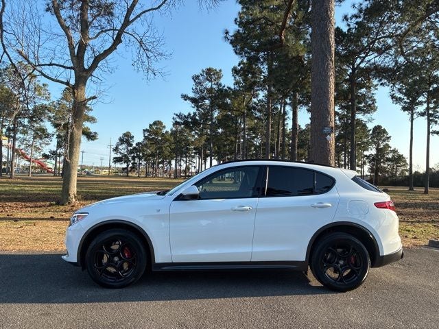 2022 Alfa Romeo Stelvio Ti