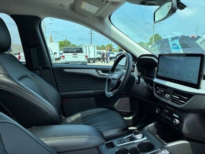 2025 Ford Escape Plug-In Hybrid Base