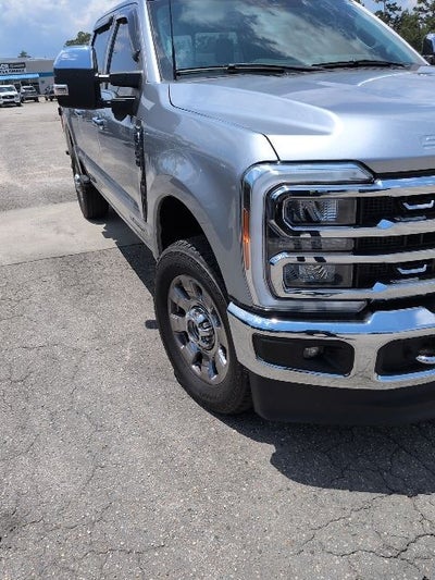 2023 Ford F-350SD Lariat